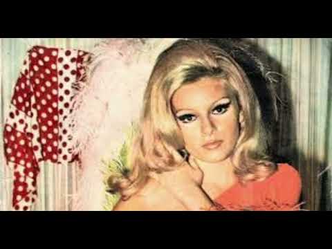 Ajda Pekkan - Uykusuz Her Gece