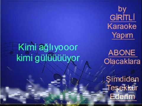 Müslüm Gürses.Sevenler anlar.Orjinal KARAOKE...