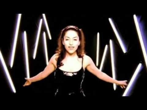 Aşkın Nur Yengi - Sana Değmezmiş