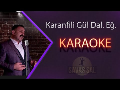 Karanfili Gül Dalında Eğende