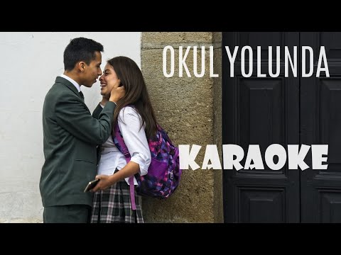 Okul Yolunda